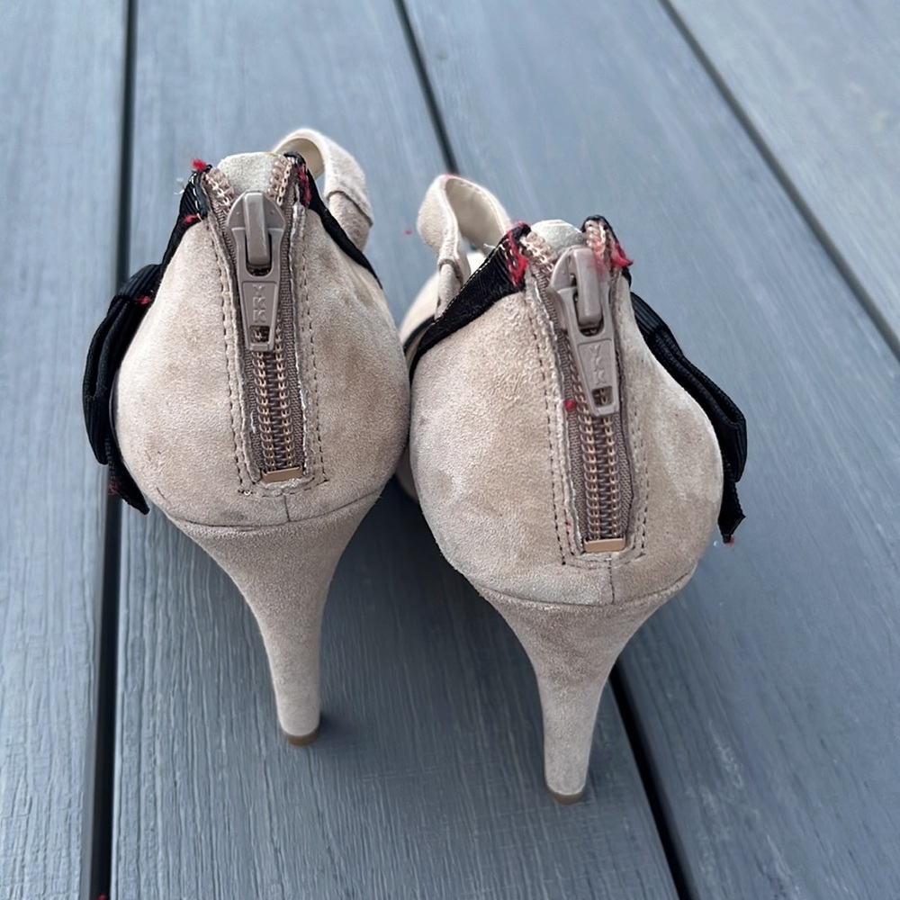 Womens Nine West Heels - 8.5M - Picture 6 of 7